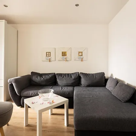 Hafenloft App 4 アパート